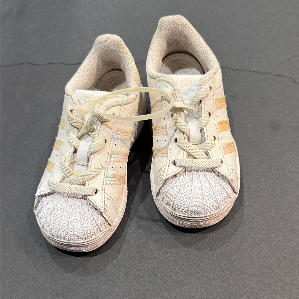 Adidas Kids White and Gold Sneakers